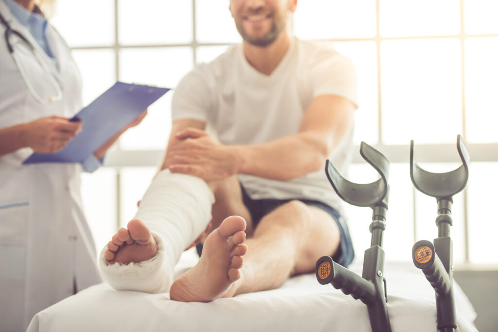Best Fracture Treatment in Shalimar Bagh